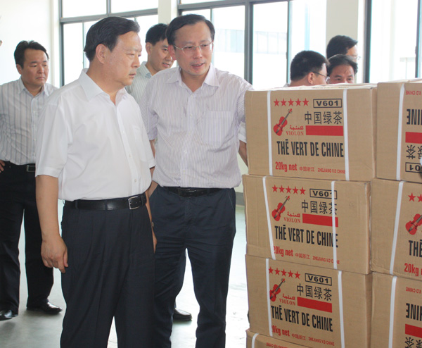 省委副書(shū)記夏寶龍到華大制茶、塔塔茶業(yè)考察